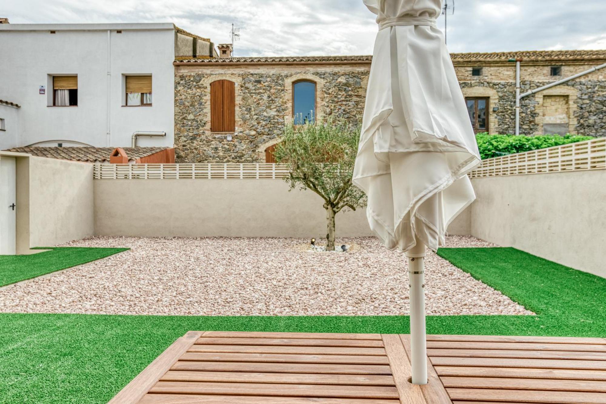 Villa Els Templers Castello  D'Empuries Exterior foto